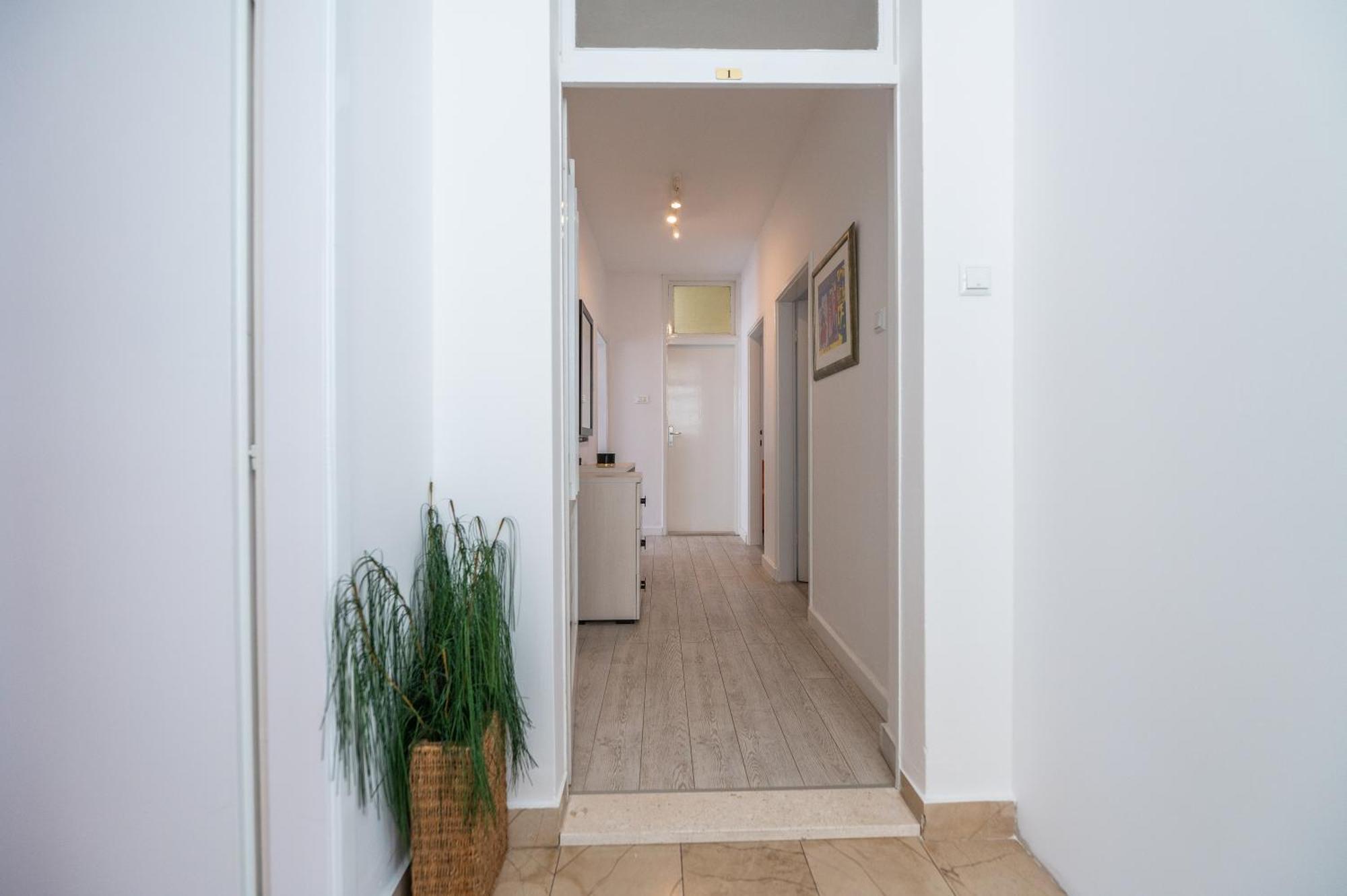 Apartments Sokol Makarska Ngoại thất bức ảnh