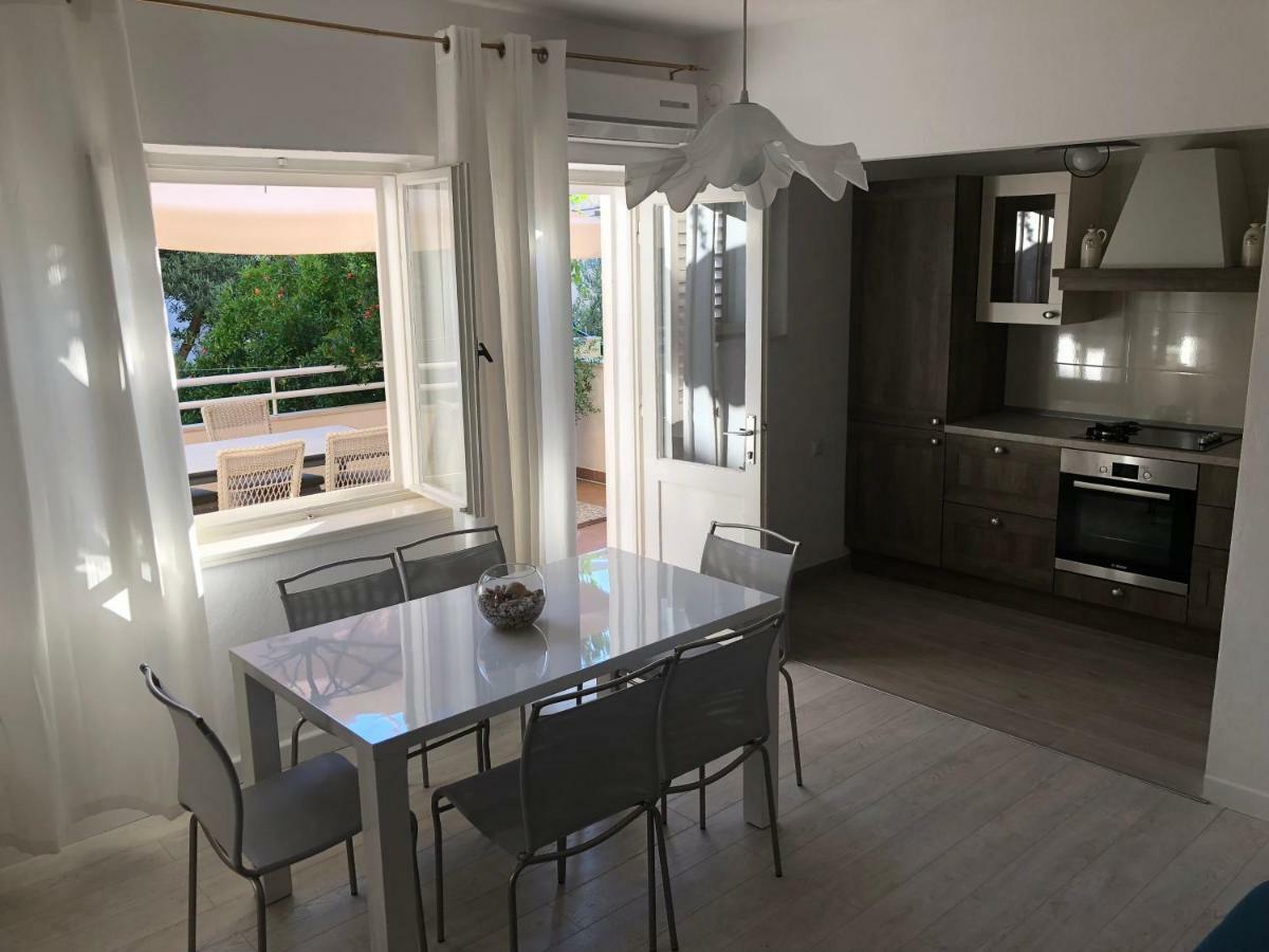 Apartments Sokol Makarska Ngoại thất bức ảnh